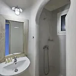 Nalu Villa *